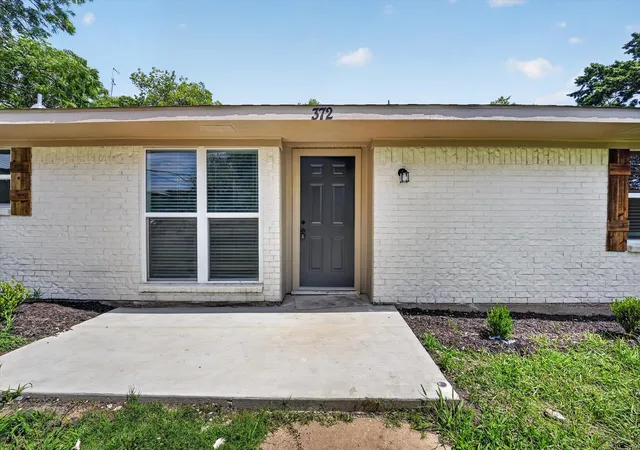 Photo 3 of Sale Pending at 372 Tooley St, Van Alstyne, TX 75495 | MLS# 21307179 | Listing updated on 2026-07-21