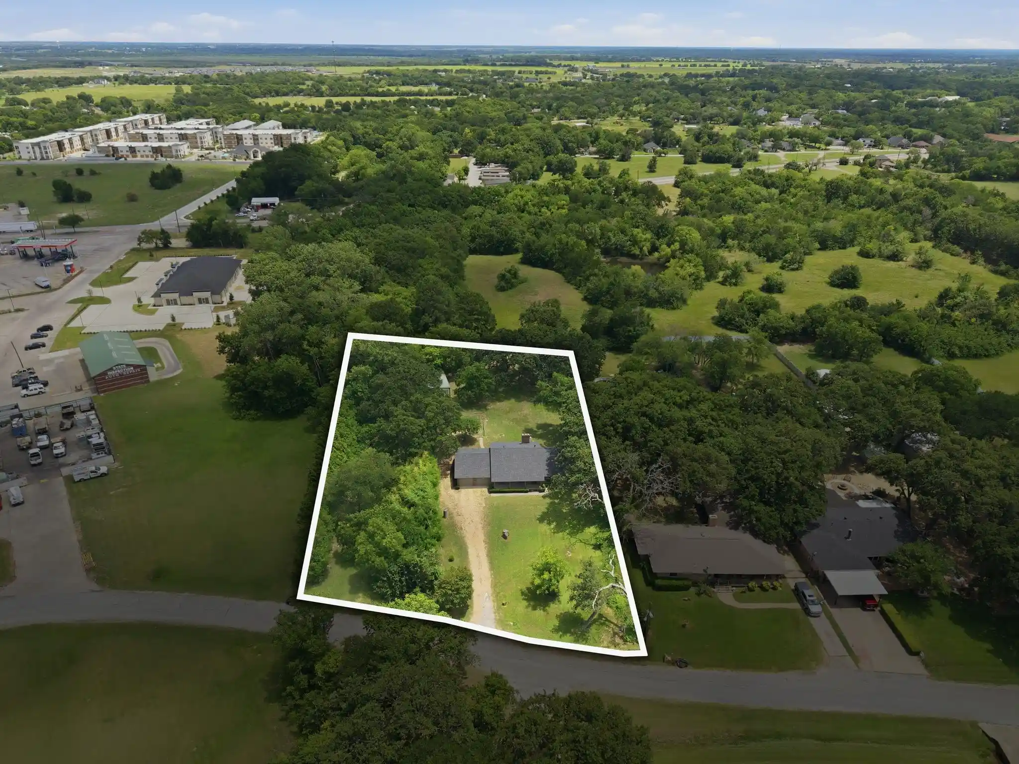 Photo 1 of Single family home for sale at 316 Shadywood Ln, Seagoville, TX 75159 | MLS# 21299617 | Listing updated on 2026-06-26