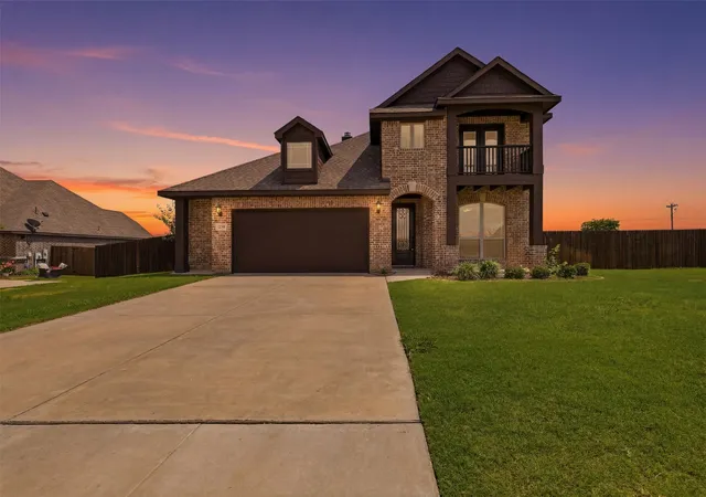 Homes for sale in Godley, TX | 229 Prairie Dog Dr, Godley, TX 76044 | MLS# 21306973