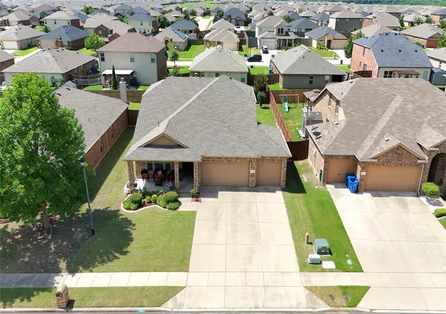 Photo 2 of Single family home for sale at 309 Magnolia Dr, Josephine, TX 75173 | MLS# 21307911 | Listing updated on 2026-08-17