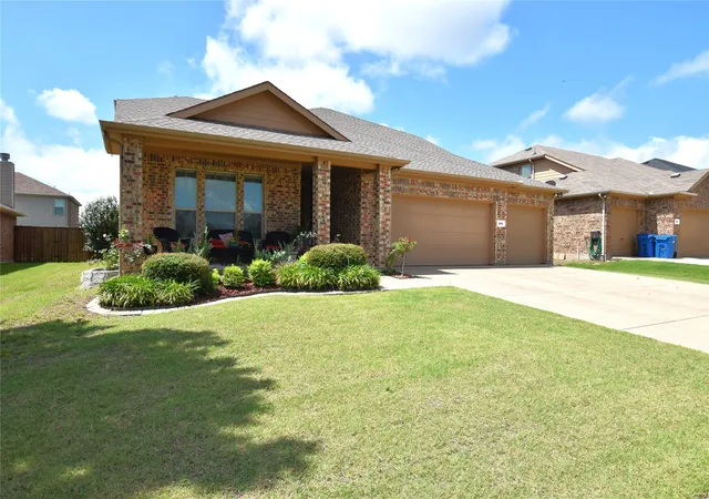 Photo 3 of Single family home for sale at 309 Magnolia Dr, Josephine, TX 75173 | MLS# 21307911 | Listing updated on 2026-08-17
