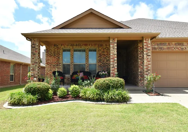 Photo 3 of Single family home for sale at 309 Magnolia Dr, Josephine, TX 75173 | MLS# 21307911 | Listing updated on 2026-08-17