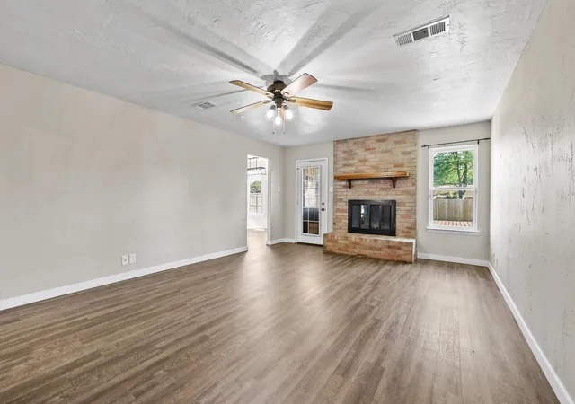 Homes for sale in Denison, TX | 2715 Regal Dr, Denison, TX 75020 | MLS# 21304559