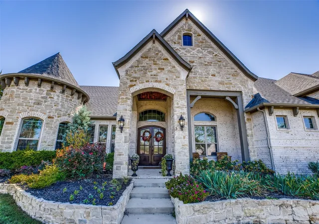 Photo 3 of Single family home for sale at 3037 Crossing Dr, Anna, TX 75409 | MLS# 21302539 | Listing updated on 2026-10-02