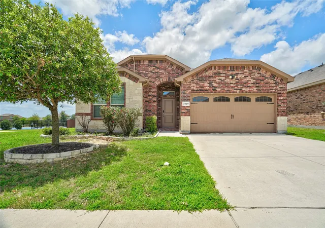 Homes for sale in Glenn Heights, TX | 2529 Lavender Ln, Glenn Heights, TX 75154 | MLS# 21307805