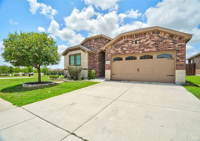 Homes for sale in Glenn Heights, TX | 2529 Lavender Ln, Glenn Heights, TX 75154 | MLS# 21307805