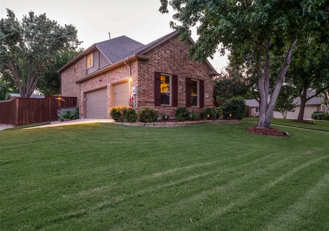 Homes for sale in Corinth, TX | 1413 Corinth Bend, Corinth, TX 76208 | MLS# 21301646