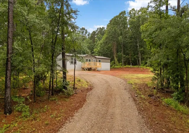 Homes for sale in Lindale, TX | 18755 County Road 4104, Lindale, TX 75771 | MLS# 21297306