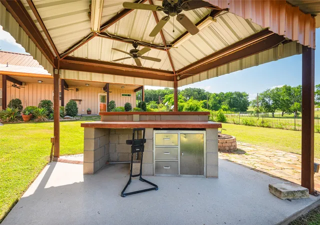 Photo 3 of Single family home for sale at 2627 County Road 722, Mc Kinney, TX 75069 | MLS# 21297322 | Listing updated on 2026-08-22