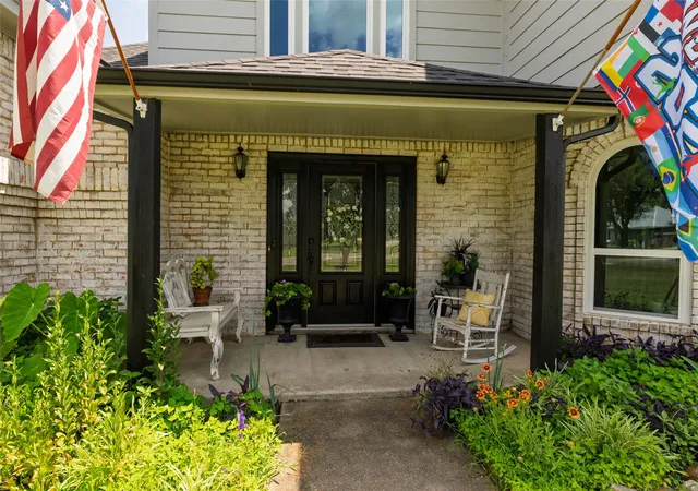 Photo 3 of Single family home for sale at 1530 Nightingale Cir, Keller, TX 76262 | MLS# 21304928 | Listing updated on 2026-09-24