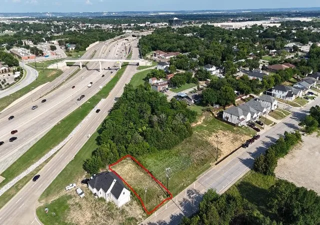 Photo 1 of Sale Pending at 638 N M L King Jr Blvd, Grand Prairie, TX 75050 | MLS# 21307997 | Listing updated on 2026-08-04