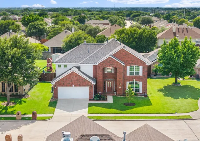 Photo 3 of Sale Pending at 2108 White Rock Ln, Little Elm, TX 75068 | MLS# 21307636 | Listing updated on 2026-08-27