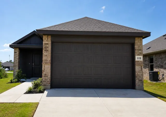 Photo 1 of Sale Pending at 312 Wayland St, Keene, TX 76059 | MLS# 21307549 | Listing updated on 2026-09-17