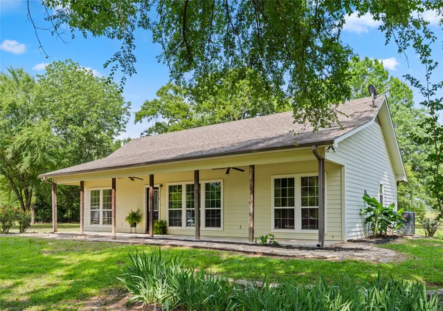 Photo 3 of Single family home for sale at 109 Rs County Road 3319, Emory, TX 75440 | MLS# 21308058 | Listing updated on 2026-08-30