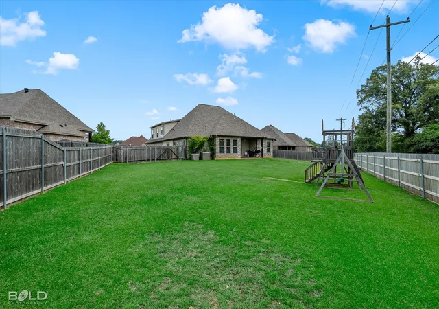 Homes for sale in Haughton, LA | 1002 Green Wood Cir, Haughton, LA 71037 | MLS# 21303161