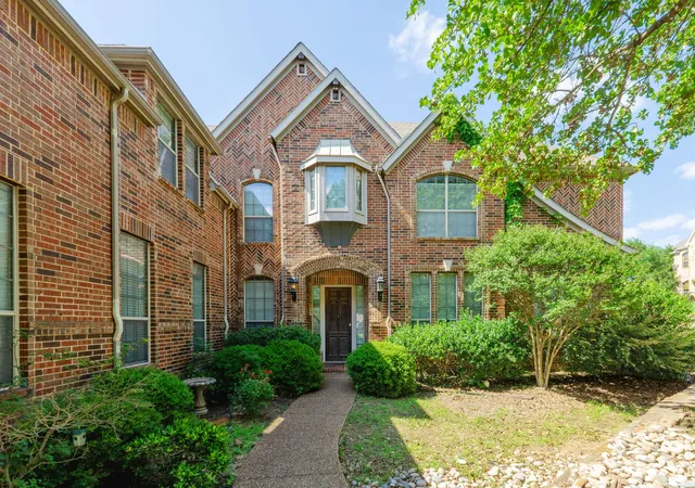 Homes for sale in Keller, TX | 923 Wise St, Keller, TX 76248 | MLS# 21307455
