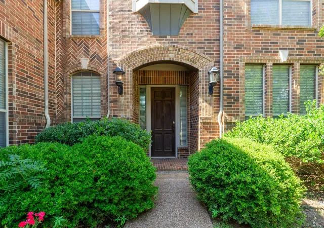 Homes for sale in Keller, TX | 923 Wise St, Keller, TX 76248 | MLS# 21307455