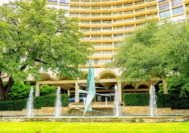 Homes for sale in Dallas, TX | 6211 W Northwest Hwy #1501, Dallas, TX 75225 | MLS# 21307974