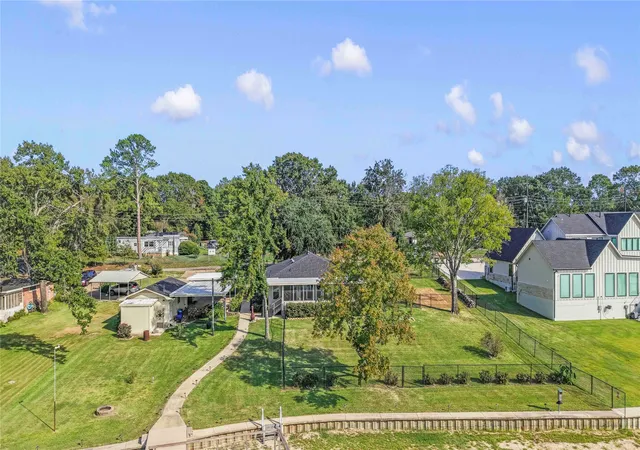 Photo 1 of Single family home for sale at 14808 Shady Trail Cir, Eustace, TX 75124 | MLS# 21307141 | Listing updated on 2026-09-30