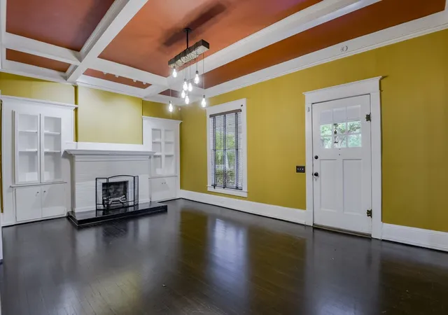 Photo 3 of Single family home for sale at 708 W Marvin Ave, Waxahachie, TX 75165 | MLS# 21308097 | Listing updated on 2026-09-29