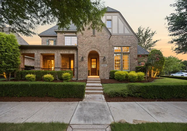 Photo 1 of Sale Pending at 3611 Hickory Grove Ln, Frisco, TX 75033 | MLS# 21306648 | Listing updated on 2026-08-24