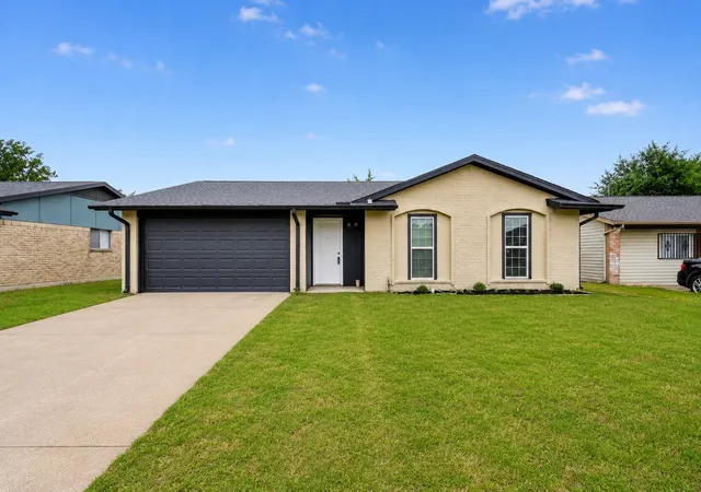 Homes for sale in Hutchins, TX | 1005 Glenhaven Dr, Hutchins, TX 75141 | MLS# 21308141
