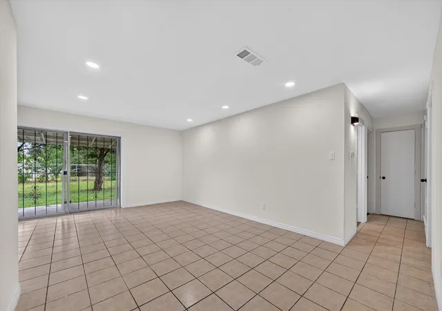 Homes for sale in Hutchins, TX | 1005 Glenhaven Dr, Hutchins, TX 75141 | MLS# 21308141