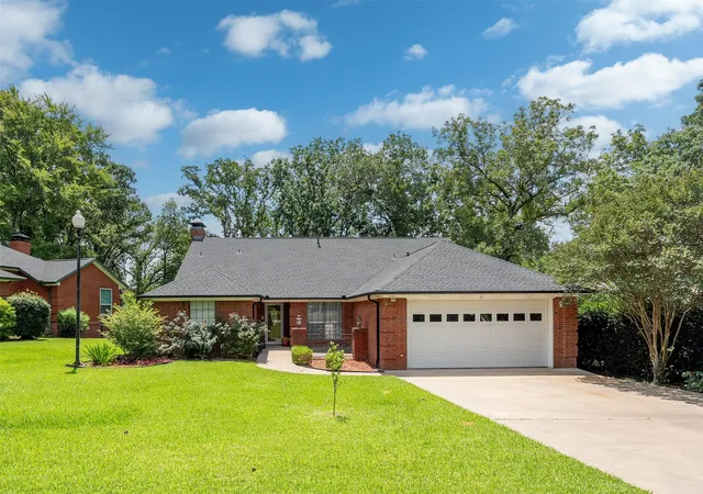 Homes for sale in Star Harbor, TX | 49 Sunset Blvd, Star Harbor, TX 75148 | MLS# 21307995