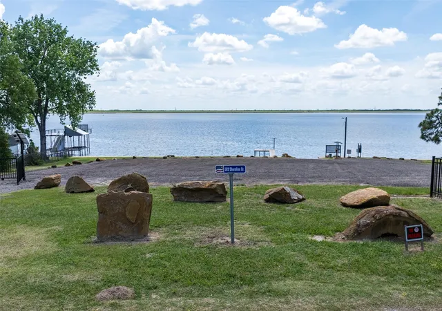 Homes for sale in Star Harbor, TX | 49 Sunset Blvd, Star Harbor, TX 75148 | MLS# 21307995
