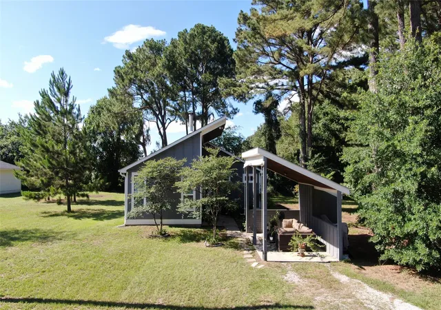 Photo 1 of Single family home for sale at 13994 Park Harbor Dr, Eustace, TX 75124 | MLS# 21308149 | Listing updated on 2026-08-22
