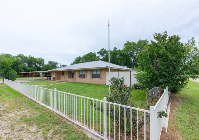 Homes for sale in Clyde, TX | 431 Kennedy St, Clyde, TX 79510 | MLS# 21308164