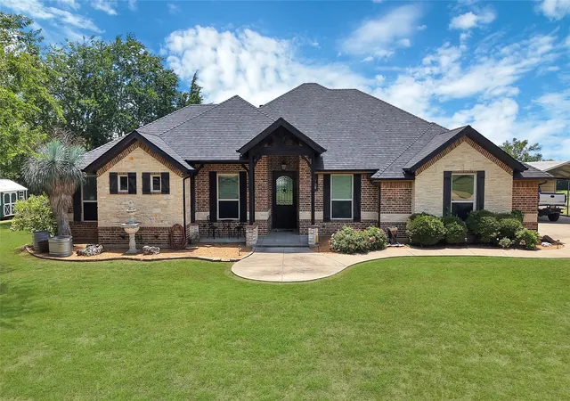 Photo 3 of Land for sale at 411 N Oak Branch Rd, Waxahachie, TX 75167 | MLS# 21308163 | Listing updated on 2026-10-04