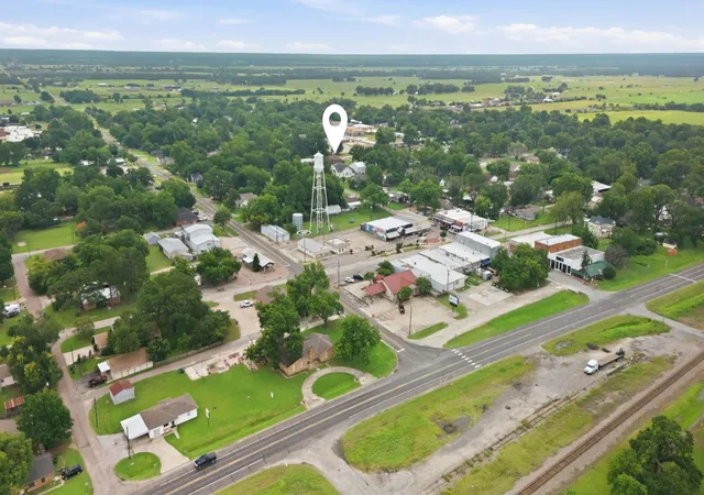 Homes for sale in Collinsville, TX | 315 Stone St, Collinsville, TX 76233 | MLS# 21303818