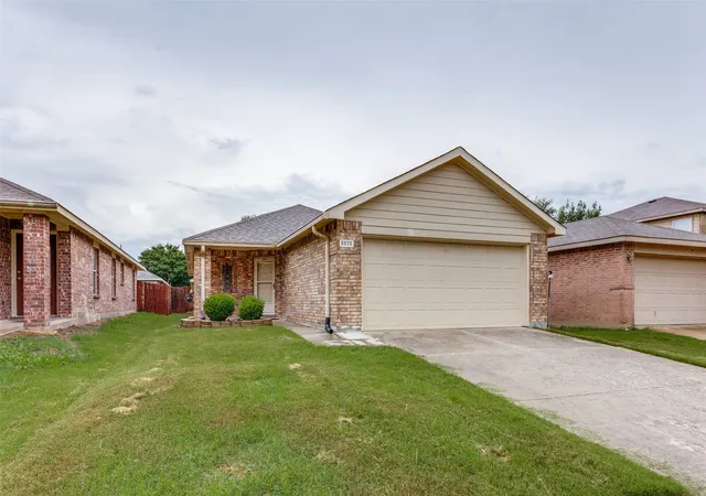 Photo 2 of Sale Pending at 8828 Valley River Dr, Fort Worth, TX 76244 | MLS# 21308169 | Listing updated on 2026-07-20