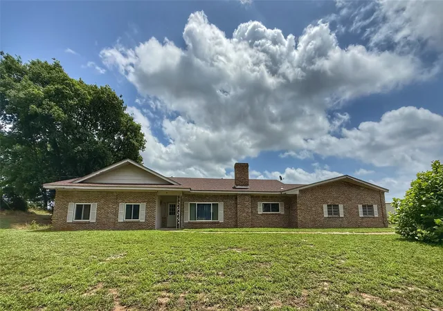 Photo 1 of Single family home for sale at 6555 Tx 154, Sulphur Springs, TX 75482 | MLS# 21298820 | Listing updated on 2026-07-21