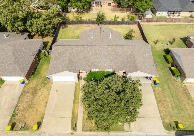 Homes for sale in Hillsboro, TX | 421 / 423 Bond St, Hillsboro, TX 76645 | MLS# 21253543