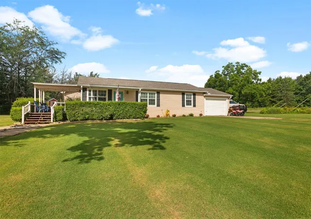 Homes for sale in Bonham, TX | 1400 Nunn Cir, Bonham, TX 75418 | MLS# 21308264