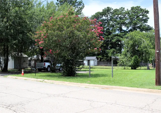 Photo 3 of Land for sale at 1151 N Newsom St, Mineola, TX 75773 | MLS# 21308307 | Listing updated on 2026-07-09