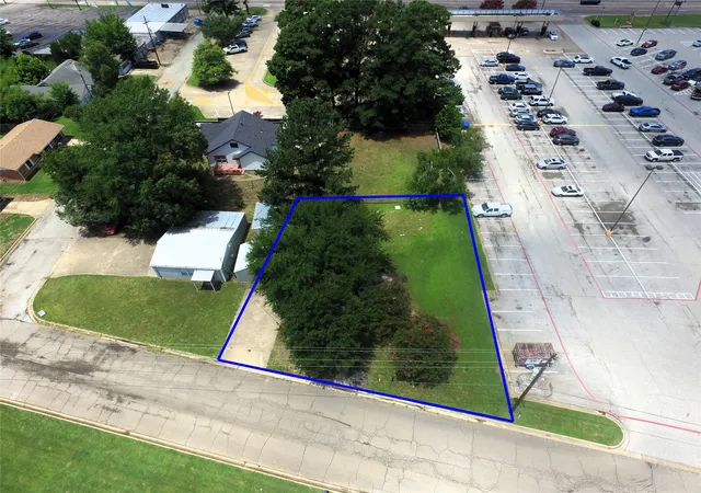 Photo 3 of Land for sale at 1151 N Newsom St, Mineola, TX 75773 | MLS# 21308307 | Listing updated on 2026-07-09
