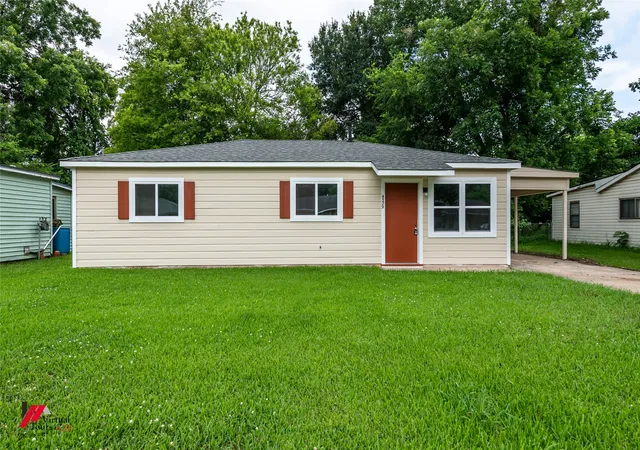 Photo 1 of Sale Pending at 4509 Birdwell Ln, Bossier City, LA 71111 | MLS# 21306796 | Listing updated on 2026-08-31