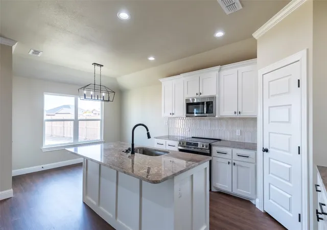 Photo 1 of Sale Pending at 7622 Hudson Wy, Abilene, TX 79602 | MLS# 21308266 | Listing updated on 2026-07-06