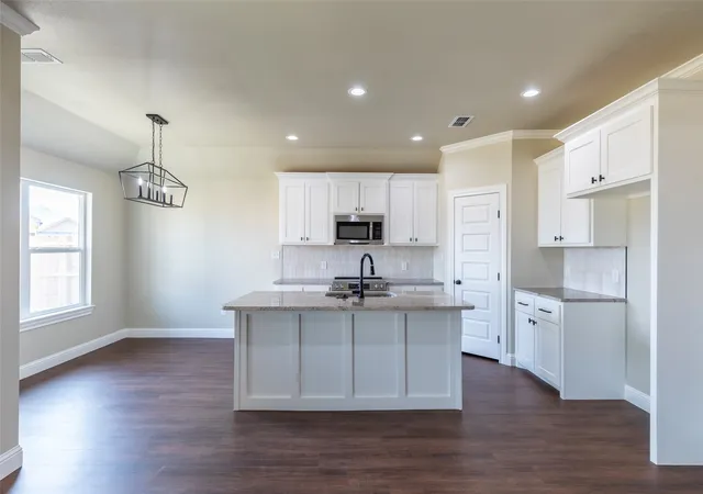 Photo 3 of Sale Pending at 7622 Hudson Wy, Abilene, TX 79602 | MLS# 21308266 | Listing updated on 2026-07-06