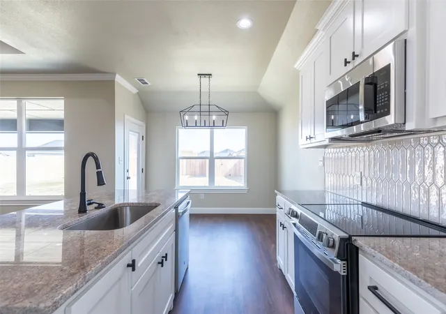 Photo 4 of Sale Pending at 7622 Hudson Wy, Abilene, TX 79602 | MLS# 21308266 | Listing updated on 2026-07-06