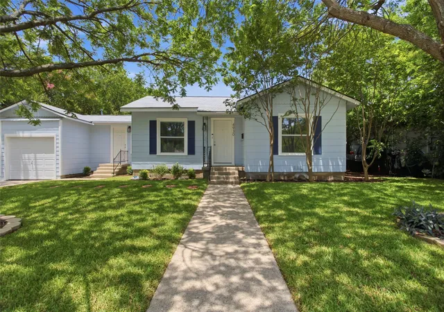 Photo 2 of Single family home for sale at 4930 Donnelly Ave, Fort Worth, TX 76107 | MLS# 21308239 | Listing updated on 2026-08-22