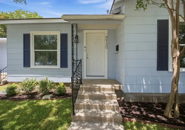 Photo 3 of Single family home for sale at 4930 Donnelly Ave, Fort Worth, TX 76107 | MLS# 21308239 | Listing updated on 2026-08-22