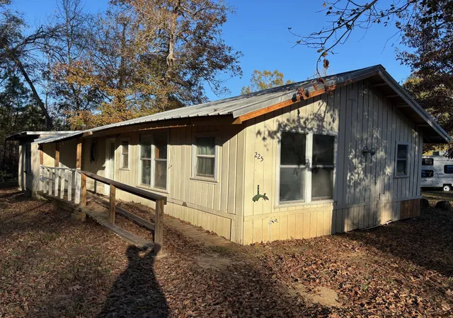 Photo 1 of Single family home for sale at 225 County Road 4090 N, Woodville, TX 75979 | MLS# 21308338 | Listing updated on 2026-07-26