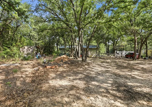 Photo 2 of Manufactured home for sale at 1135 County Road 2005, Walnut Springs, TX 76690 | MLS# 21308339 | Listing updated on 2026-09-22