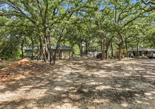 Photo 3 of Manufactured home for sale at 1135 County Road 2005, Walnut Springs, TX 76690 | MLS# 21308339 | Listing updated on 2026-09-22