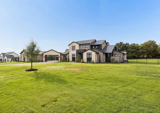 Photo 2 of Mansion for sale at 1402 Clydesdale Rd, Argyle, TX 76226 | MLS# 21308091 | Listing updated on 2026-10-06