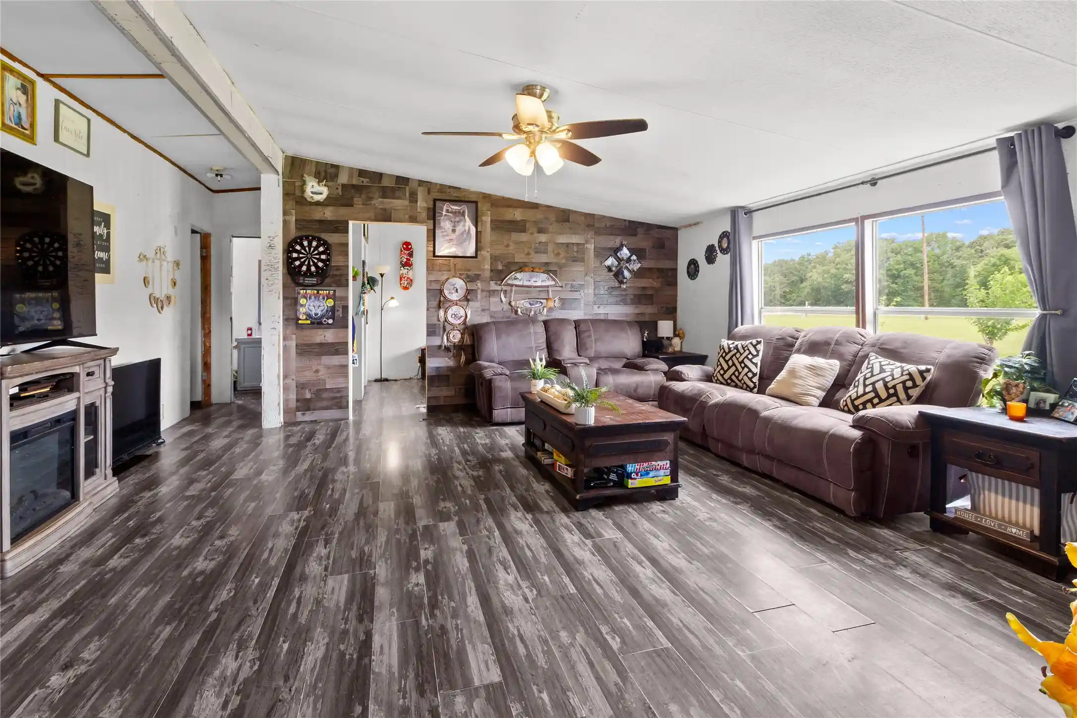 Photo 1 of Manufactured home for sale at 1501 2nd St, Kerens, TX 75144 | MLS# 21308364 | Listing updated on 2026-10-30